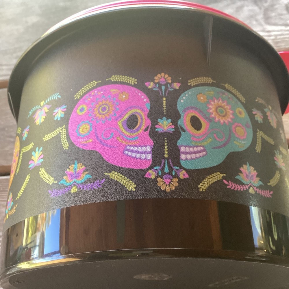 Tupperware Dia de los Muertos Canister with Carolier Handle - Picture 4 of 7